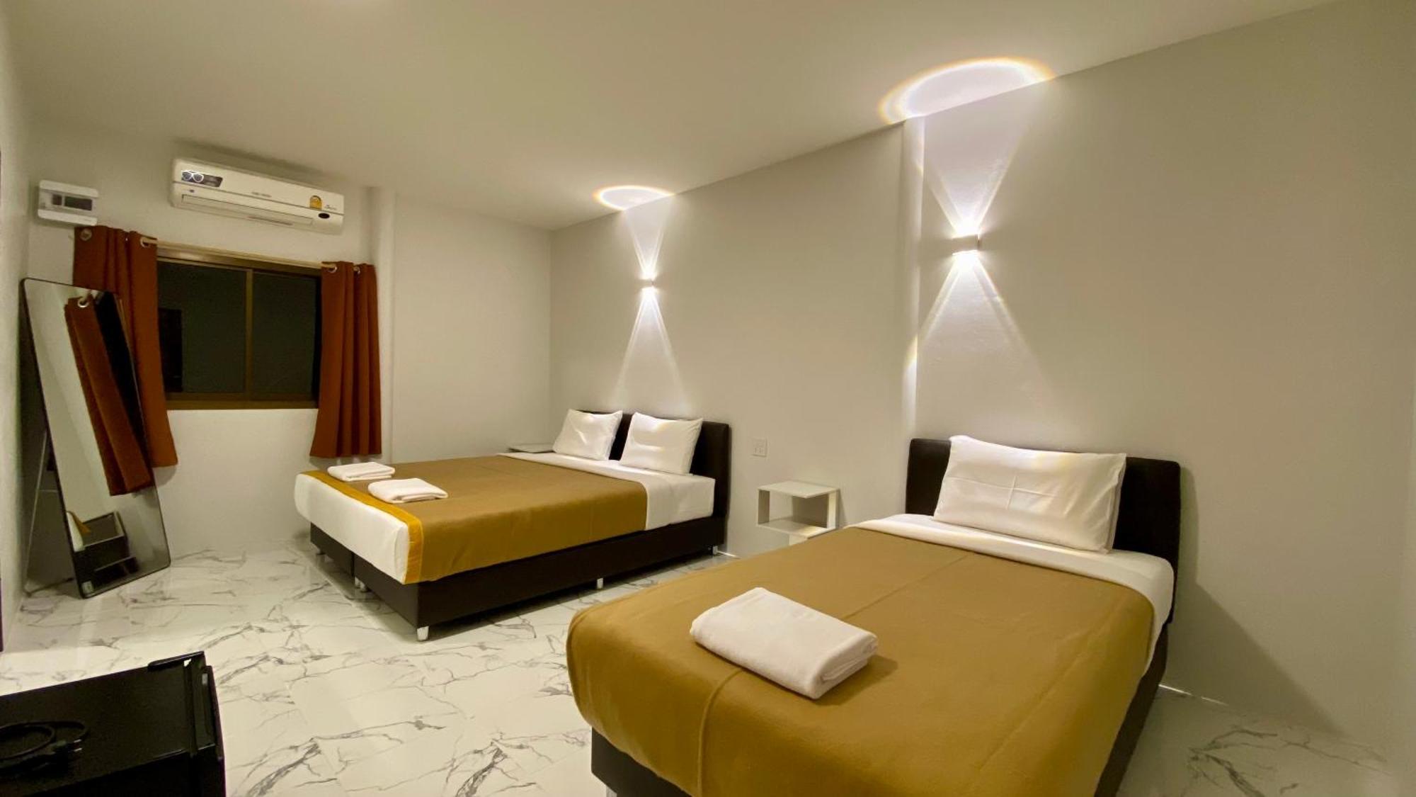 Orchard House 2*
