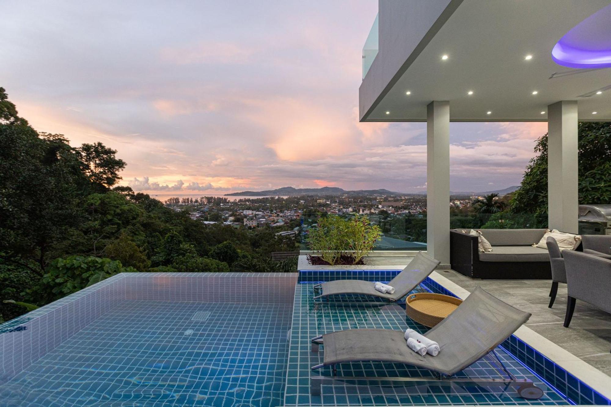 Villa Seasiam *