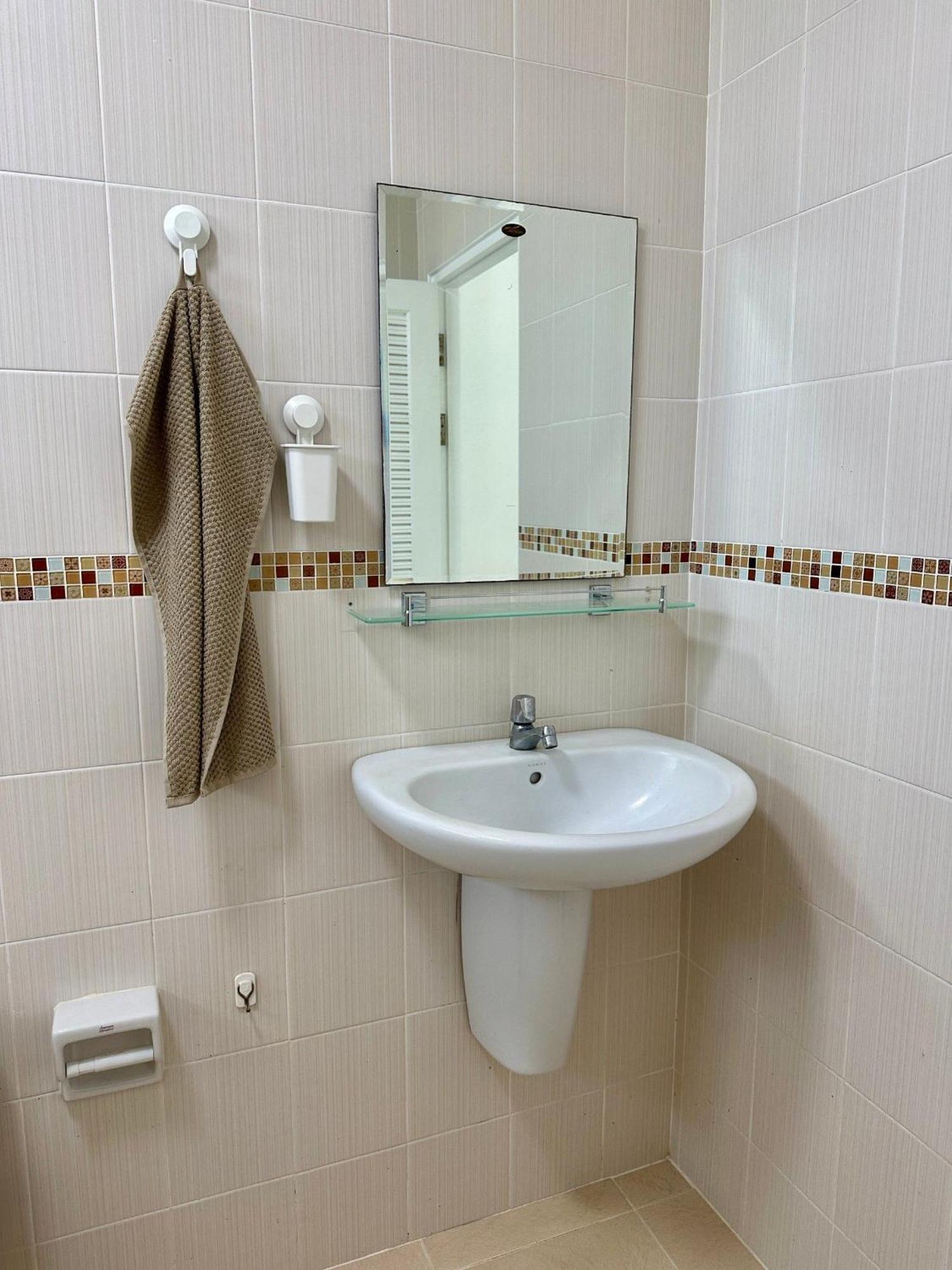 Homestay White Haven - For Ladies, Couple, Family