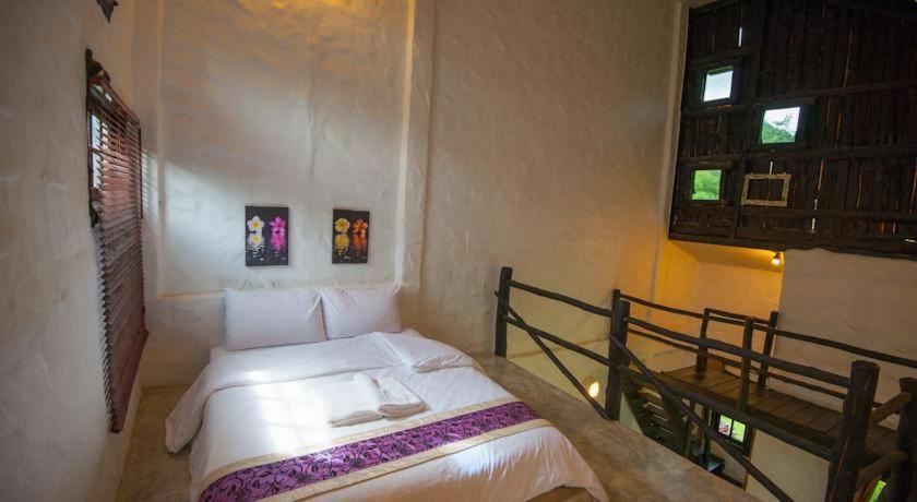 Baan Pong Tara Resort 3*