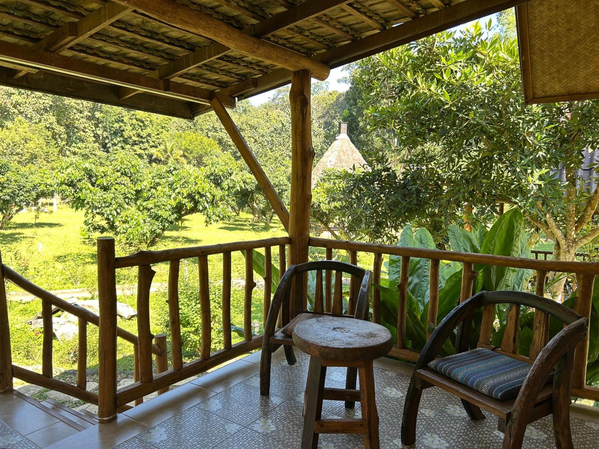 At Chiang Dao, Pooch Lovers Resort 2*