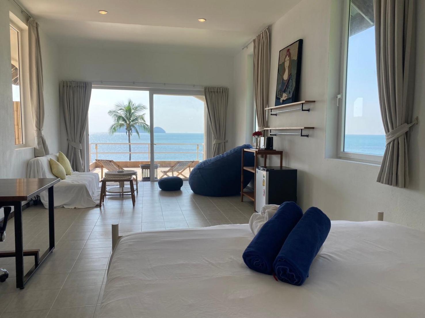 Baan Jai Dee Front Aparthotel 3*