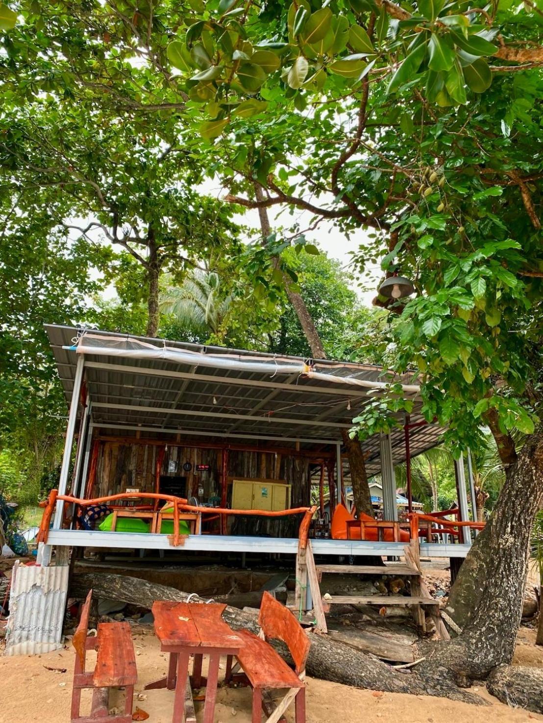 Koh Phu Valley Hotel