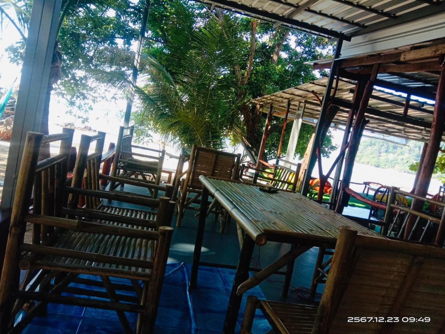 Koh Phu Valley Hotel 2*