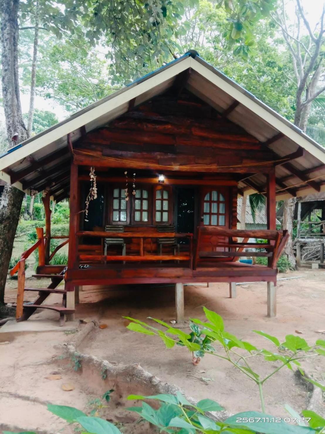 Koh Phu Valley Hotel Koh Jum