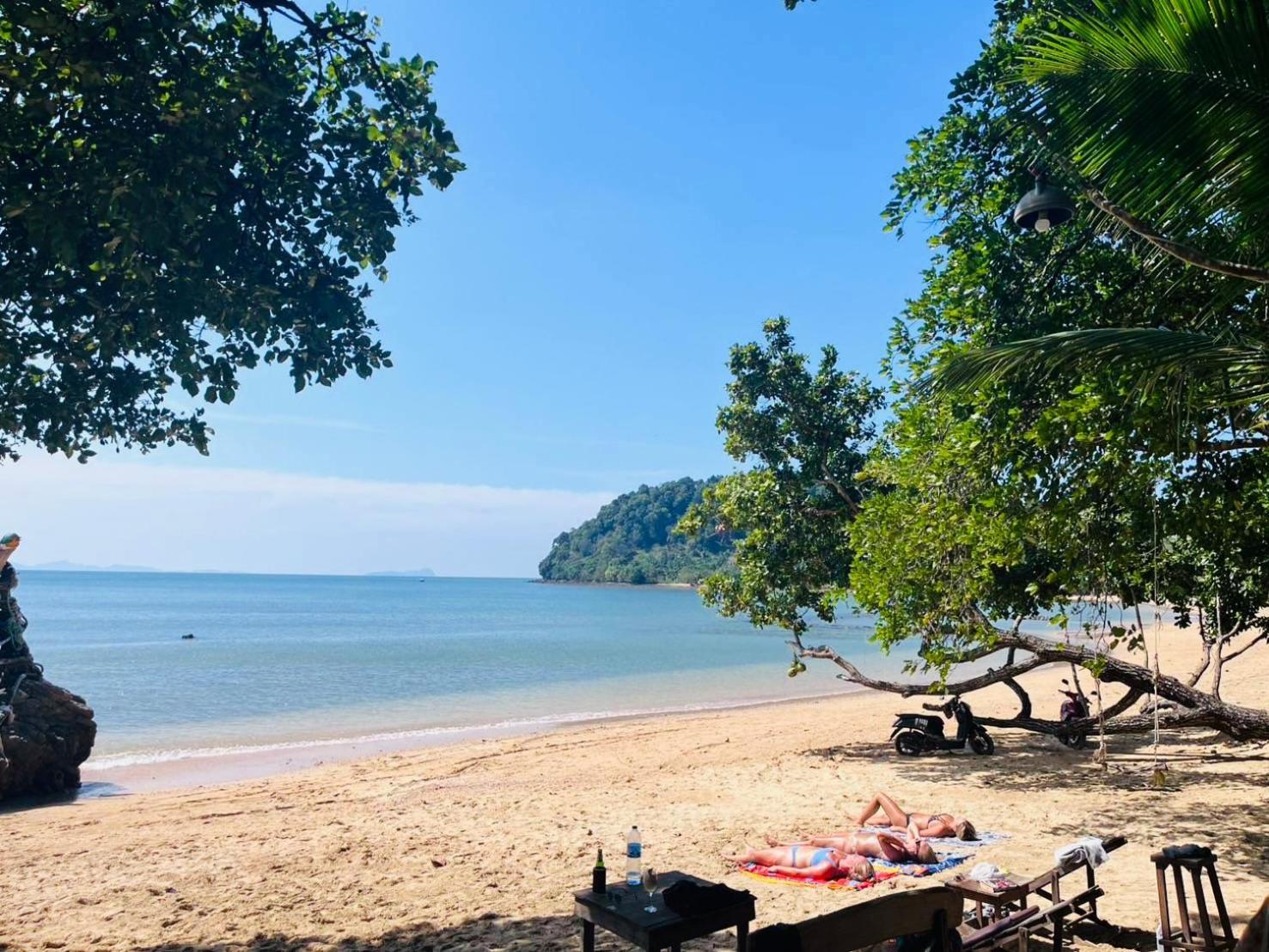 Koh Phu Valley 2*