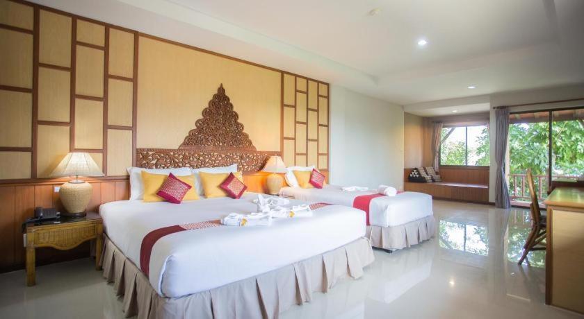 Hotel 100 Islands & 3*