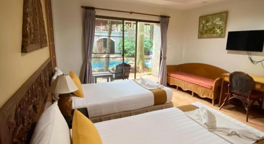 Hotel 100 Islands & Surat Thani