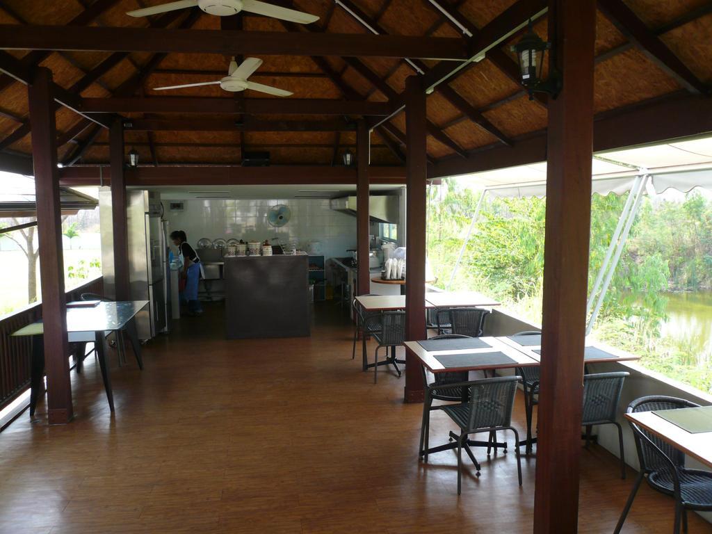 Tai-pan And 4* Hua Hin