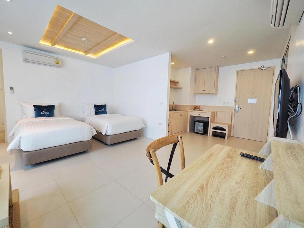 Costa Village Jacuzzi Bangsaray