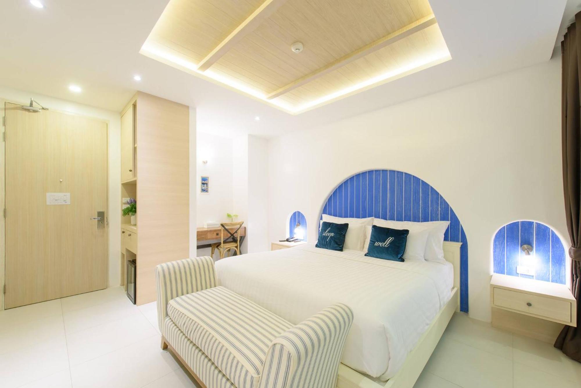 Costa Village Jacuzzi Bangsaray
