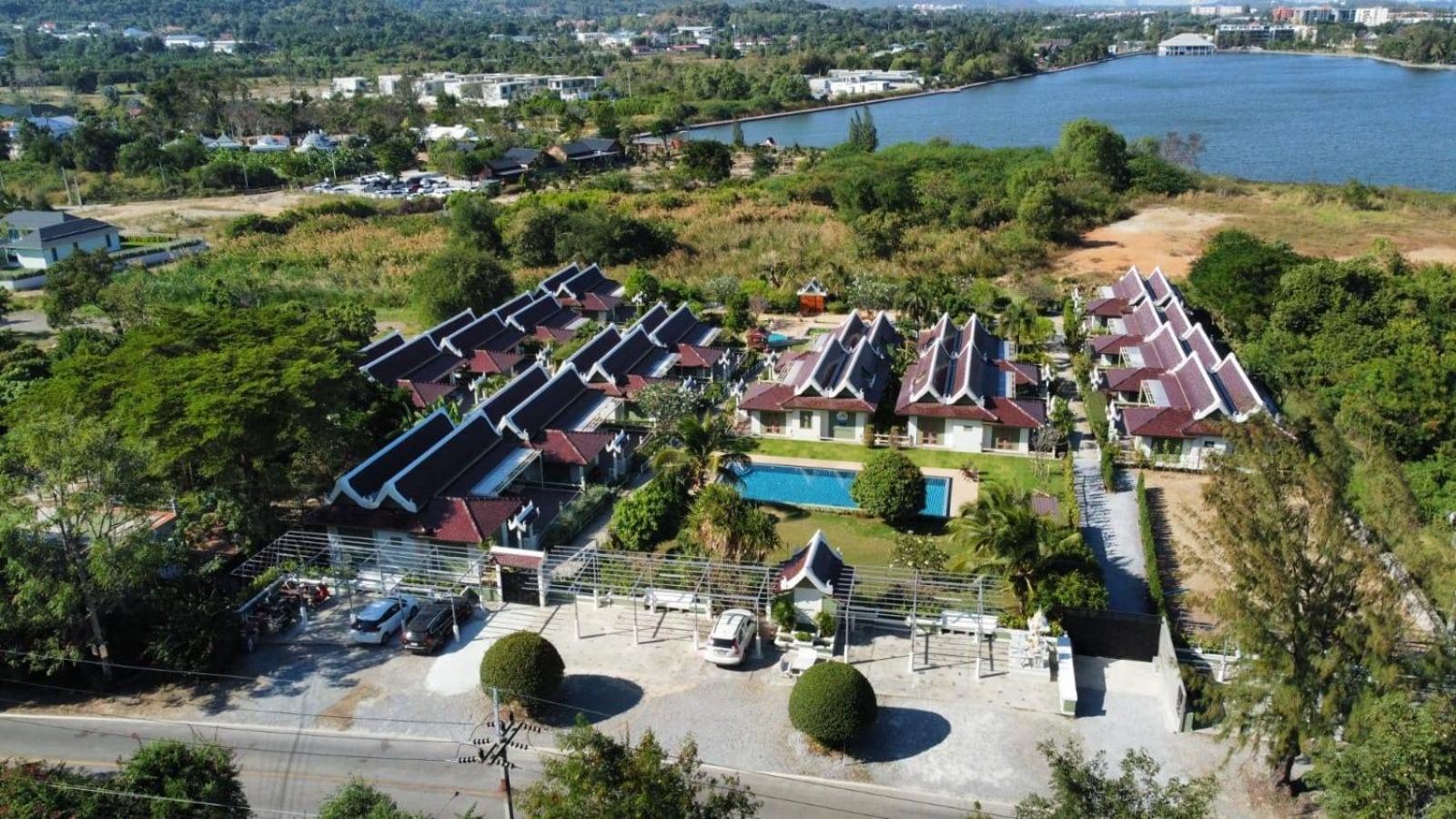 Thirty Degrees In February, Khao Tao, Hua Hin *
