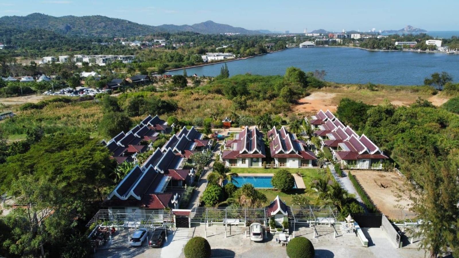 Thirty Degrees In February, Khao Tao, Hua Hin