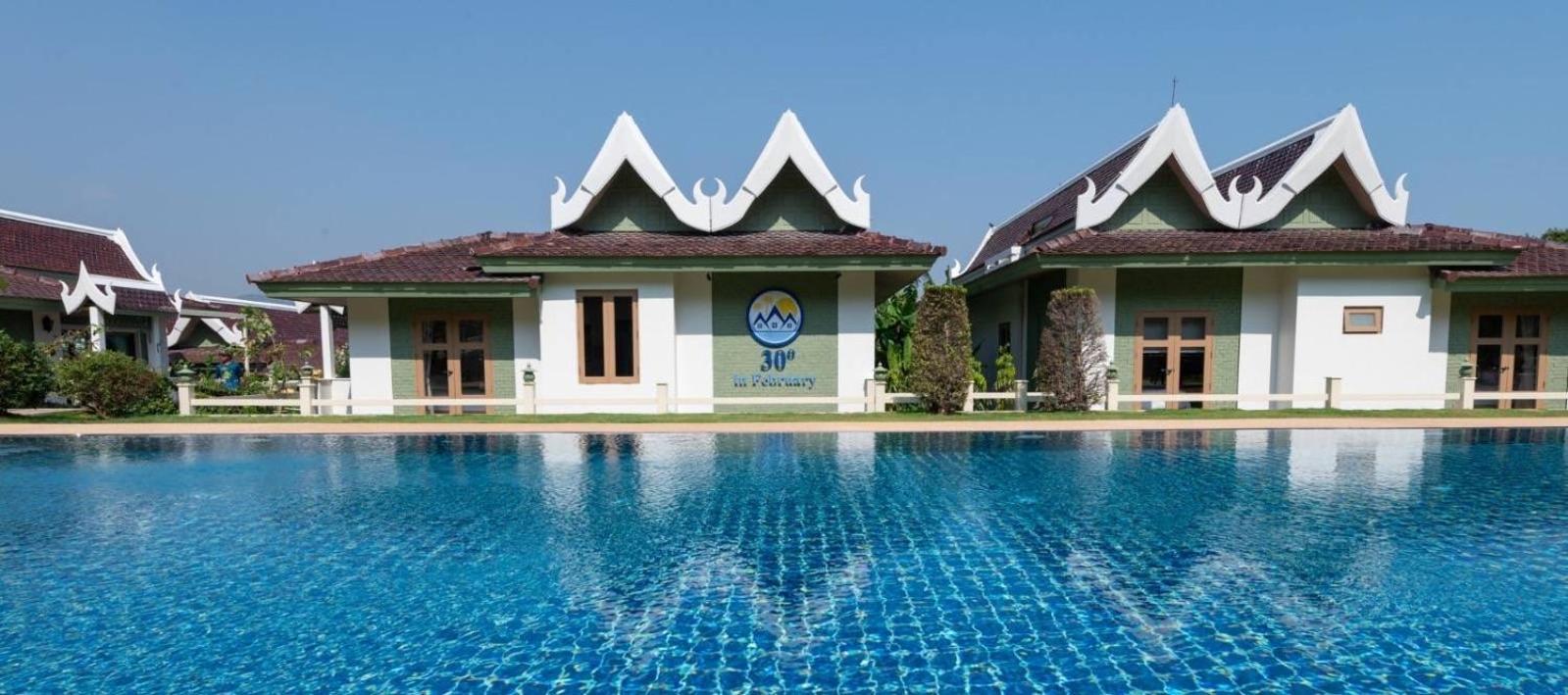 Thirty Degrees In February, Khao Tao, Hua Hin Khao Tao