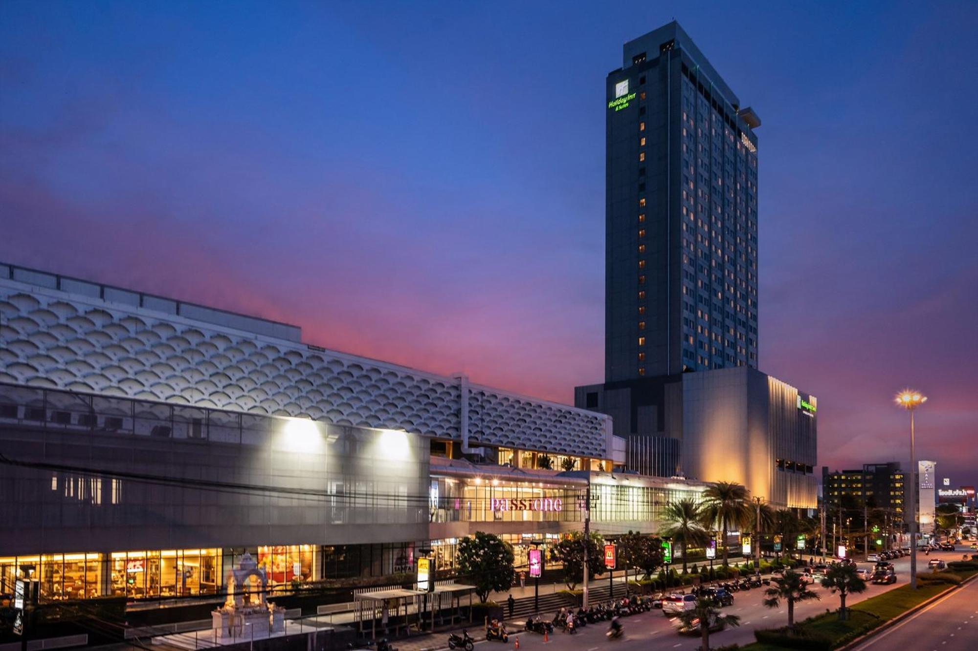 & Centre By Ihg
