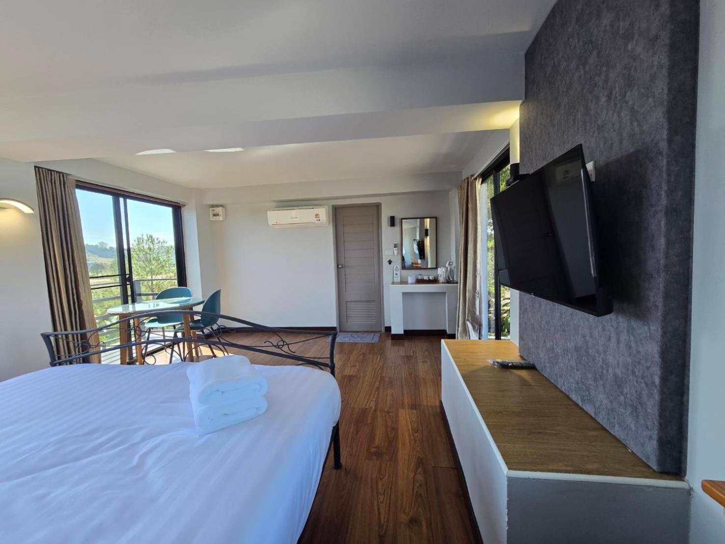 Krin Hotel 3*