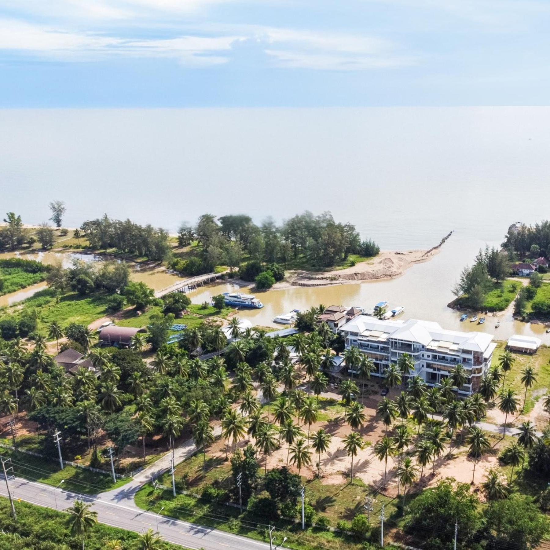 Hotel Koh Talu On Shore &