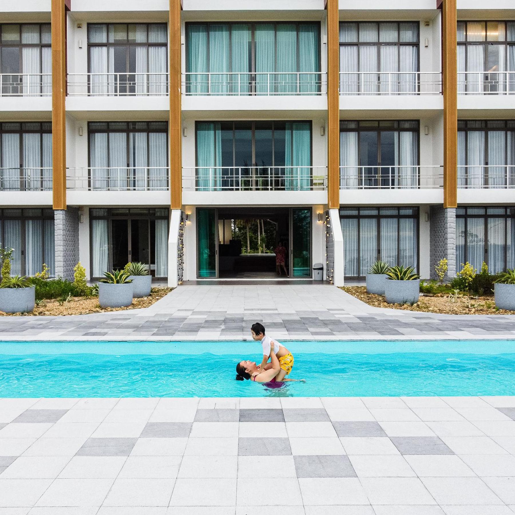 Hotel Koh Talu On Shore & Bang Saphan