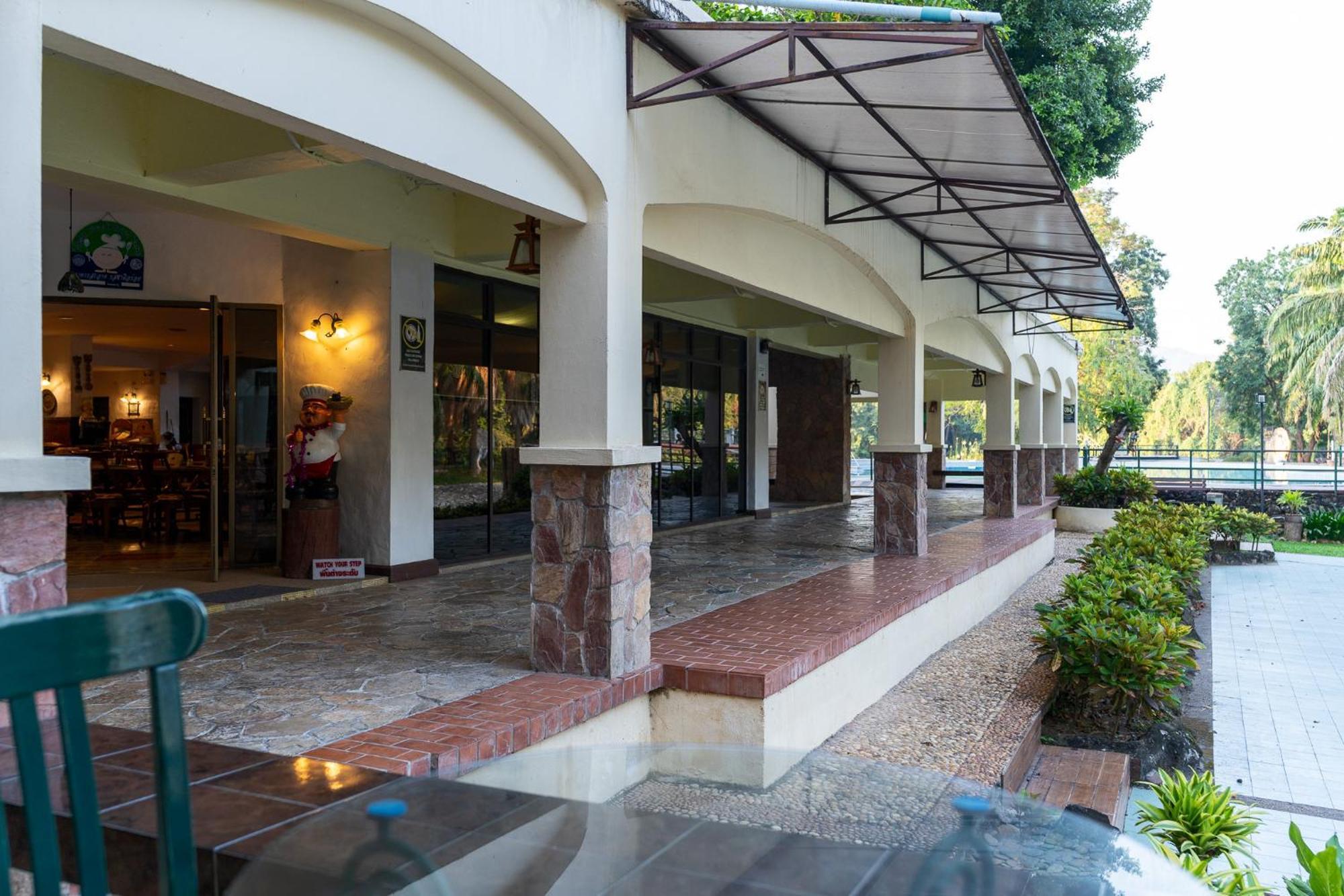 Pung-waan & Resort
