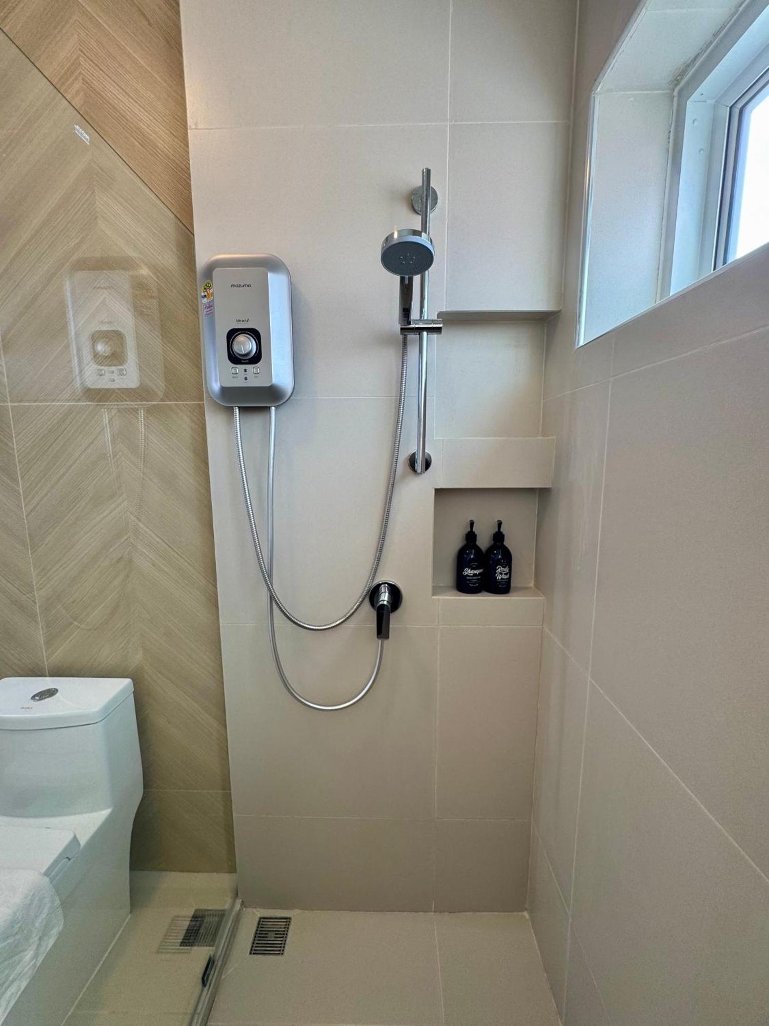 Guest house Privaterayong 3*