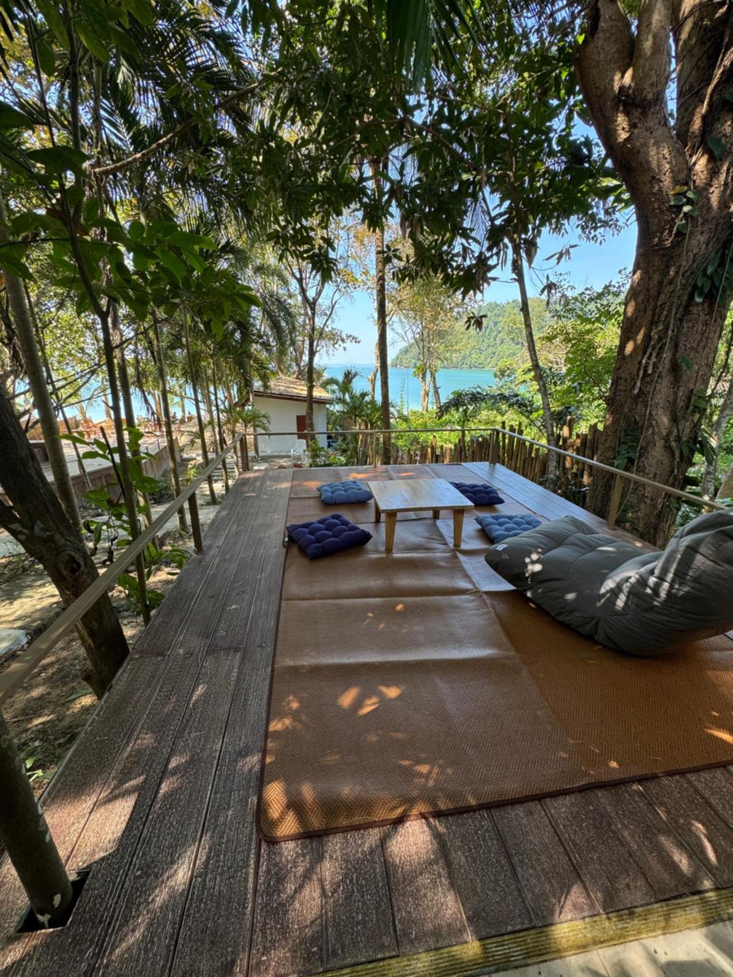 Sunny Cove Koh Phayam