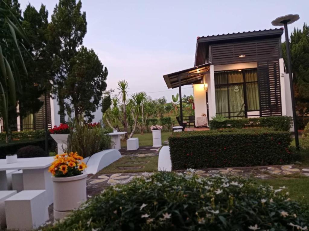 Sweet Garden Home Resort Resort 3*