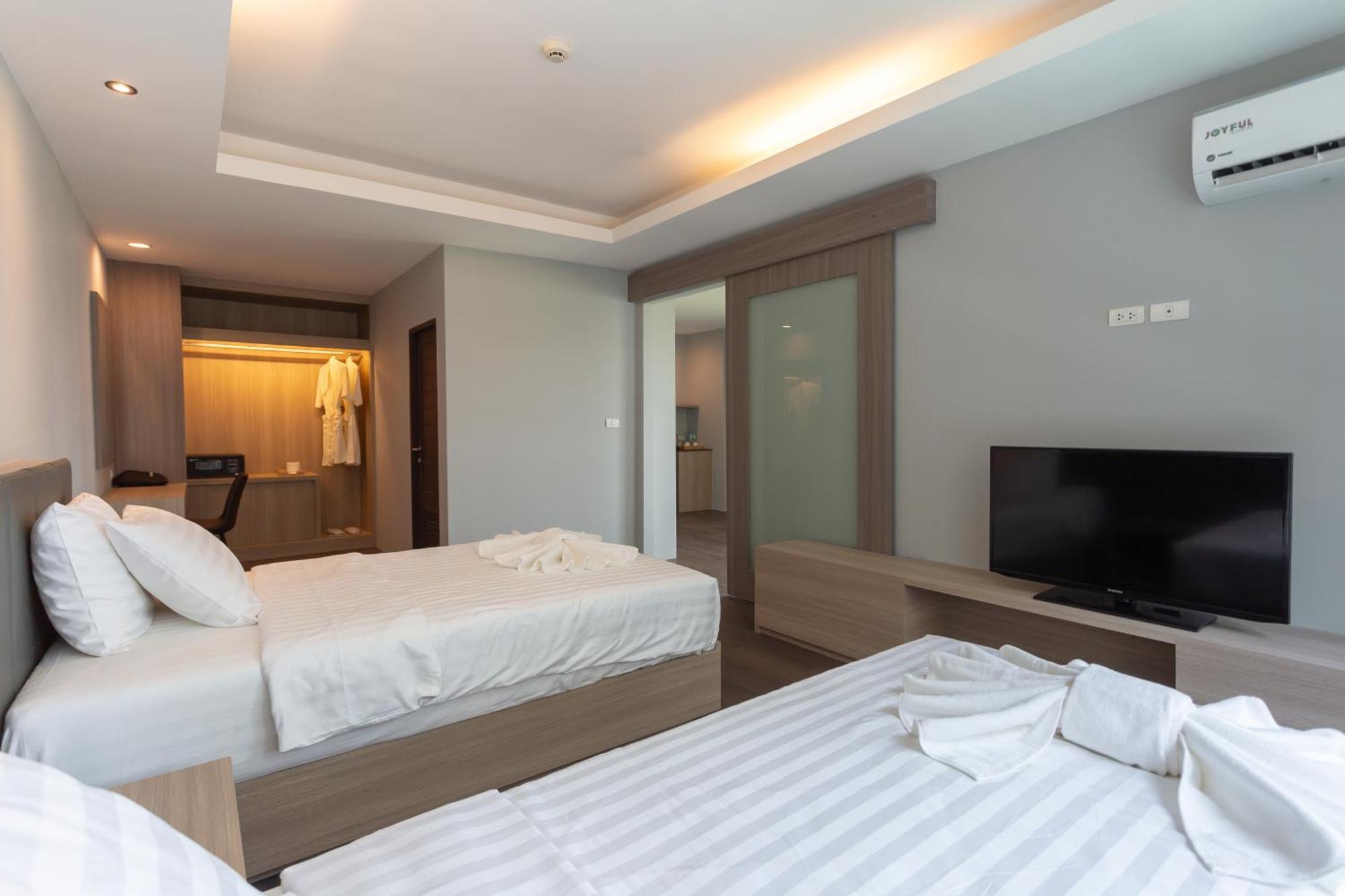 Tisha Hotel
