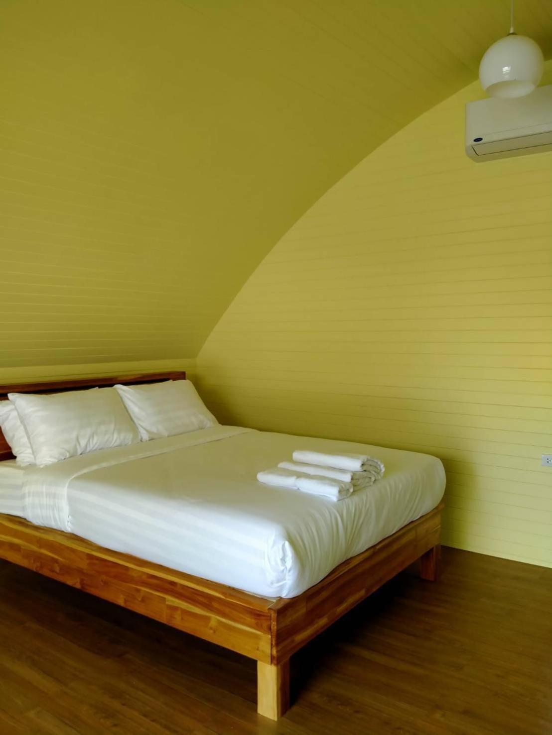 Manta Resort