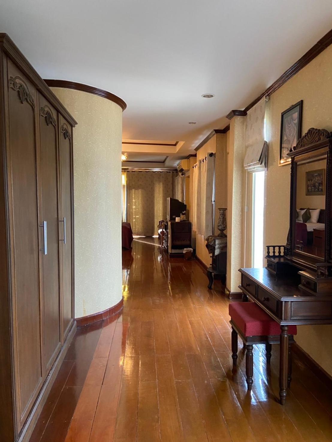 White - Sha Certified Hotel HHQ