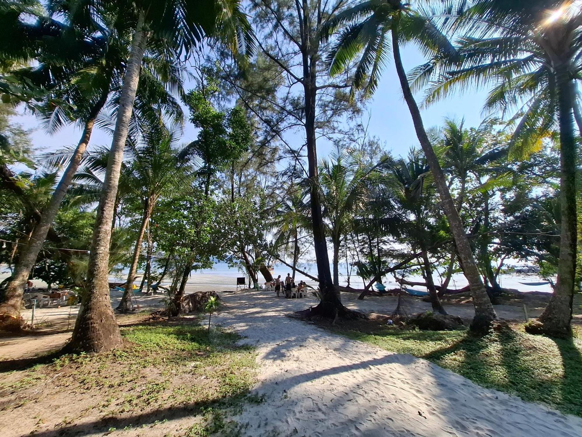 Baan Suan Kayoo 1 Long Aow Yai