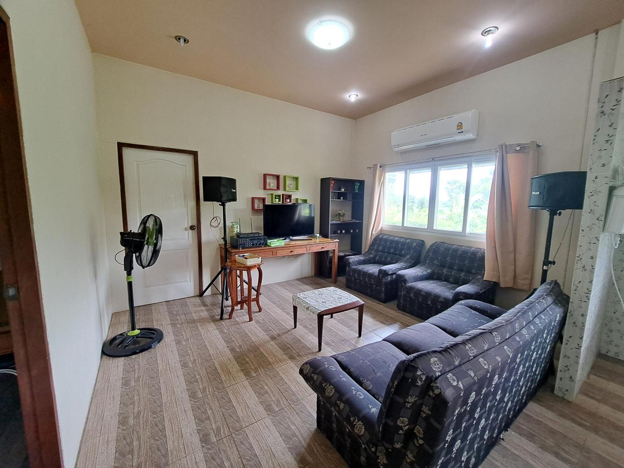 Armthong Holiday park