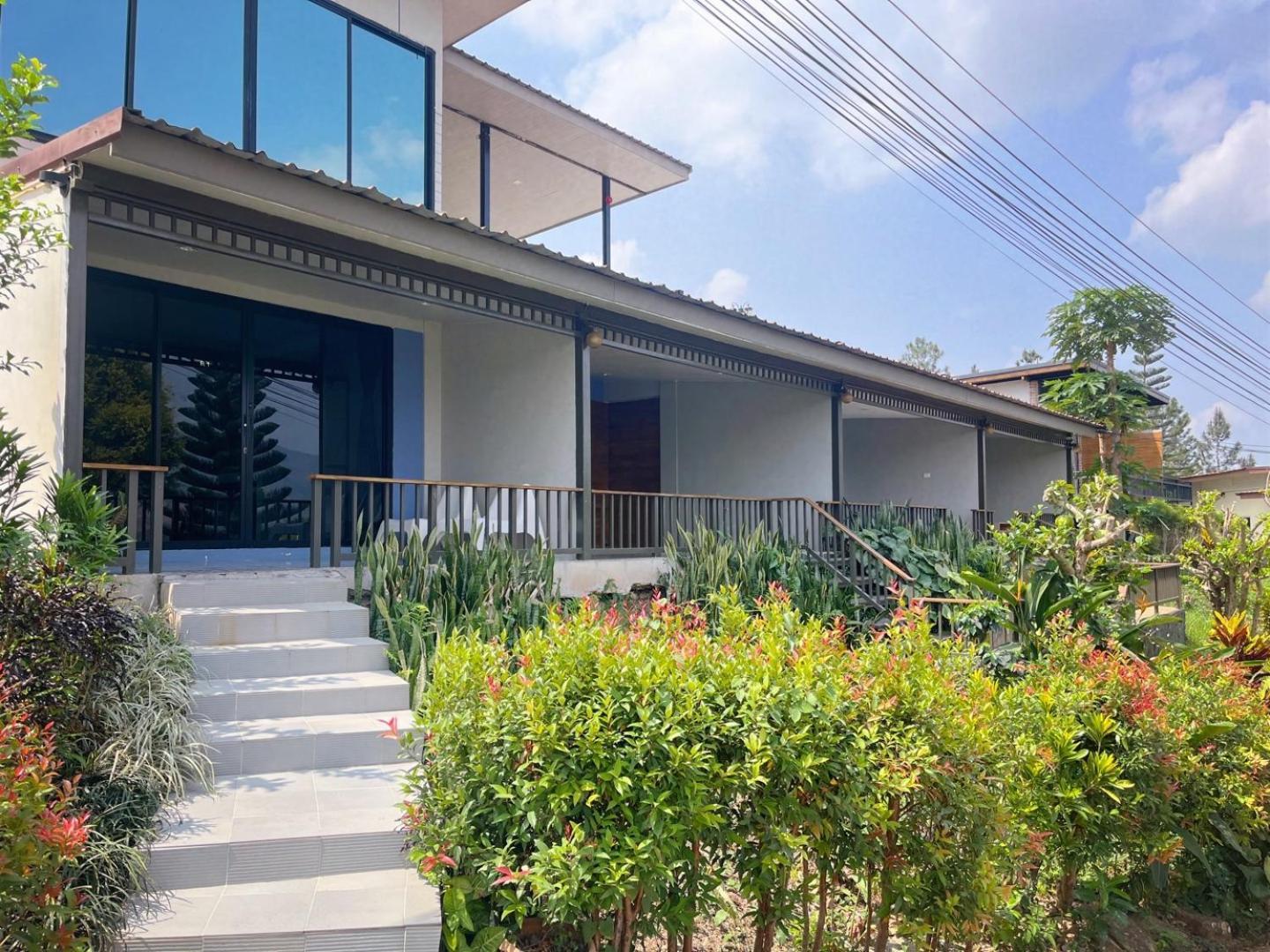 Krin Hotel