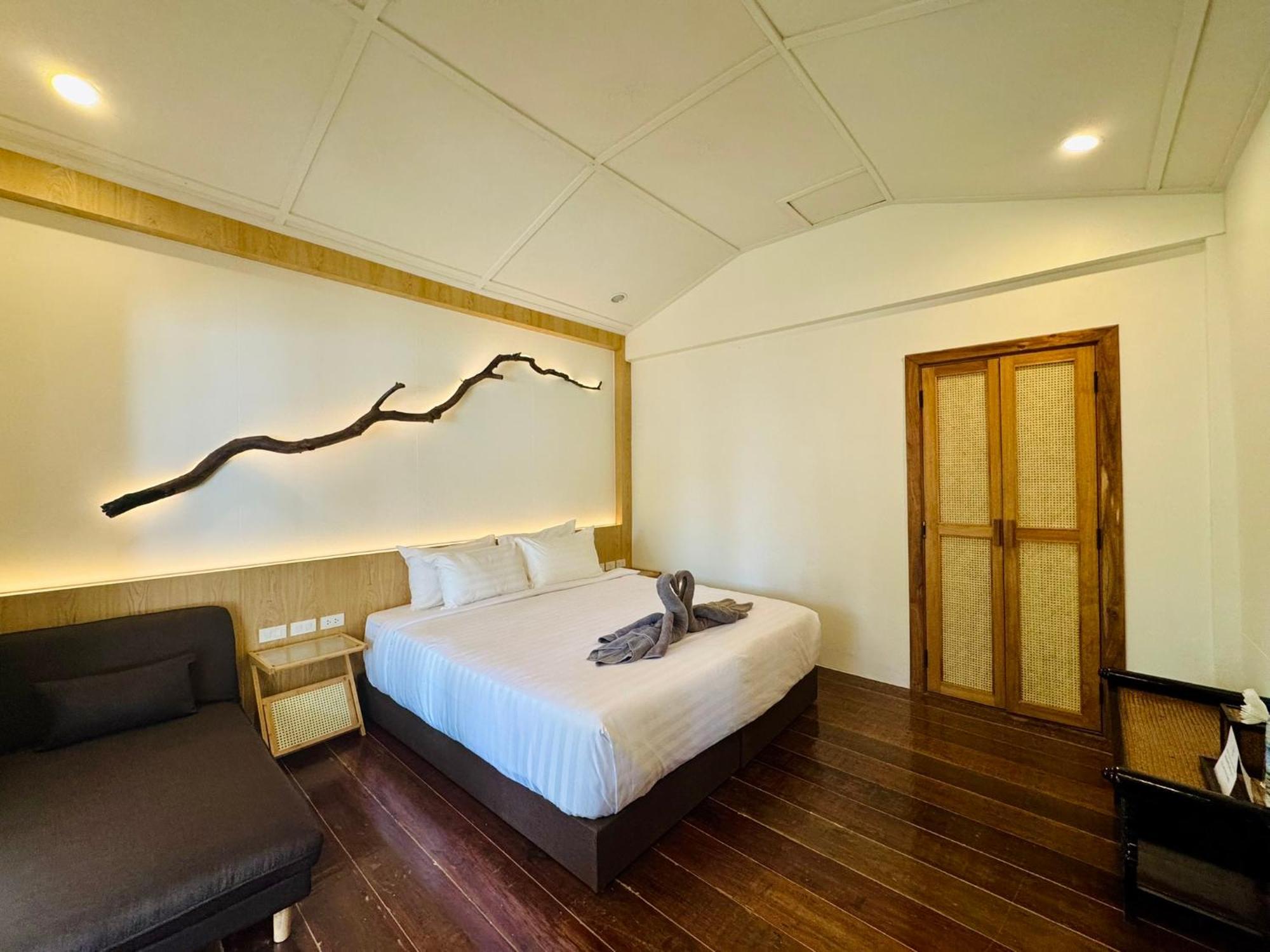 Marina Ranong Resort