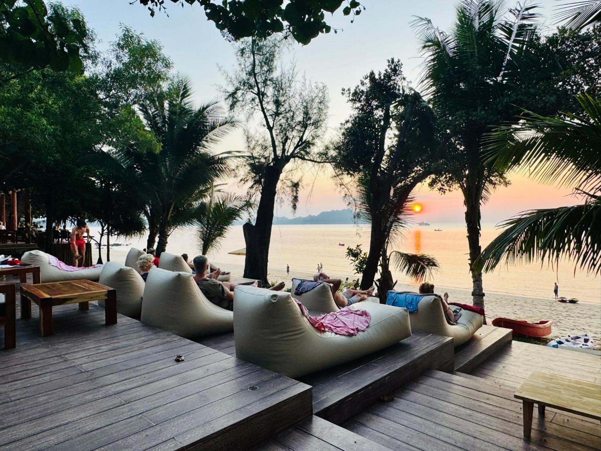Sunny Cove Koh Phayam * Ranong