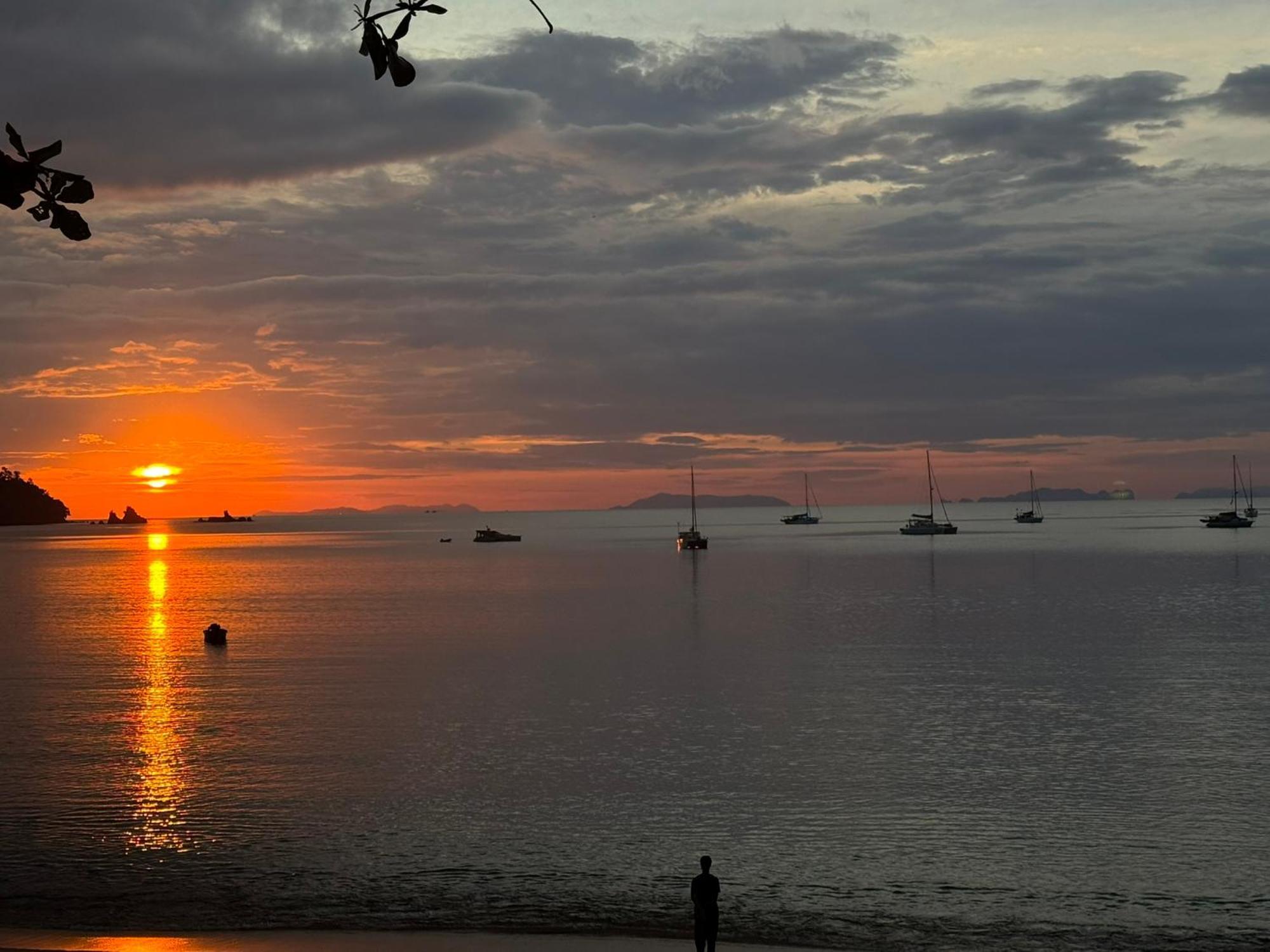 Resort Sunny Cove Koh Phayam Ranong