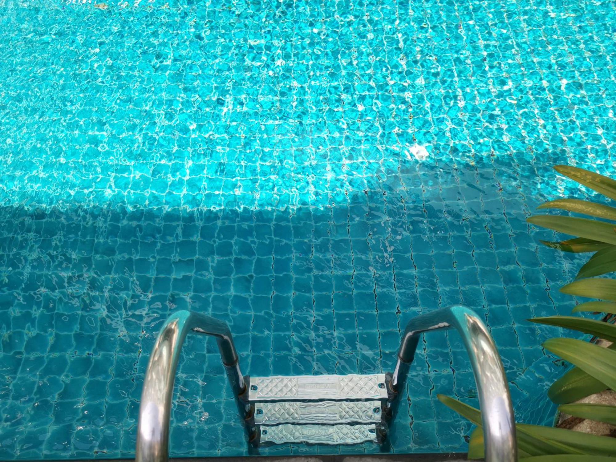 The Sea View 327-62 Floor-free Netflix 4* Bang Saen