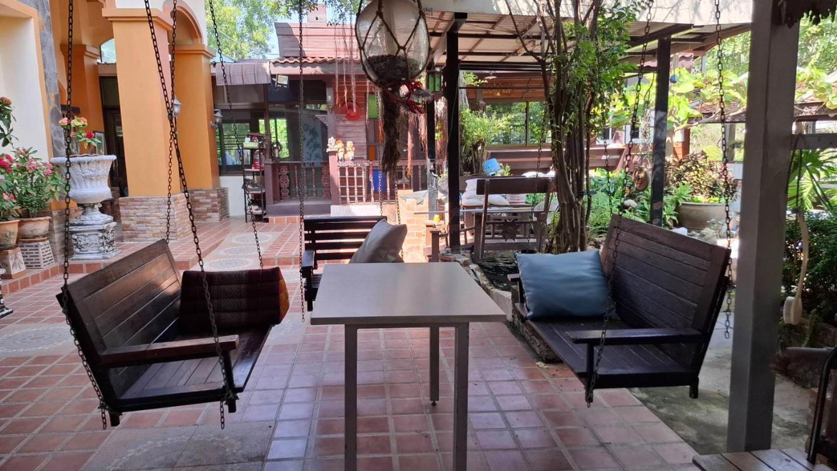 Corner House Hotel