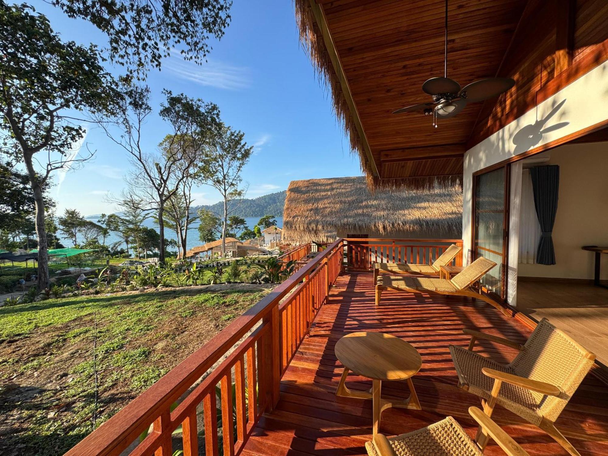 Moons Sunset Resort