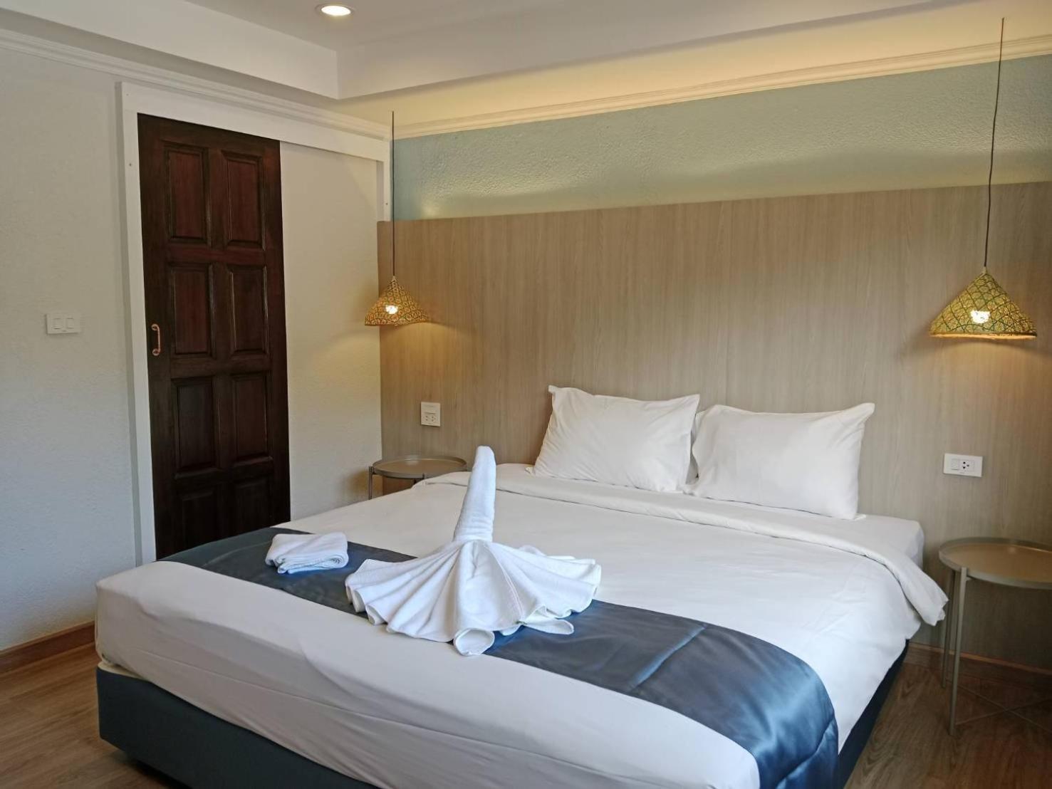 Hotel Eastique Koh Chang 3*