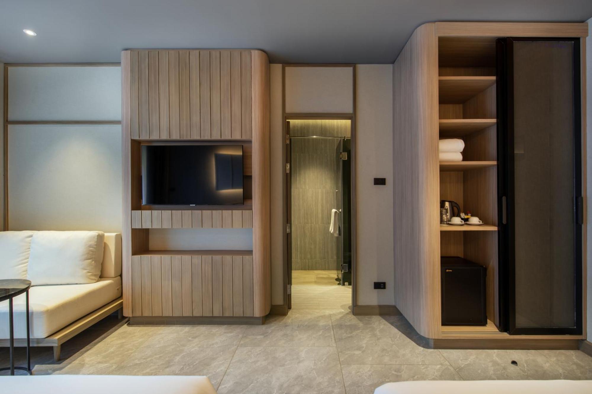 Luminous & By Areca 5*