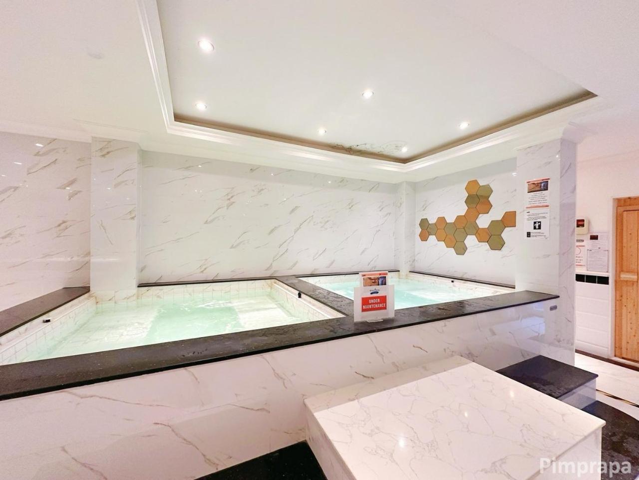 Jomtien Beach, Pattaya - Seven Seas Cote D'azur Hotel