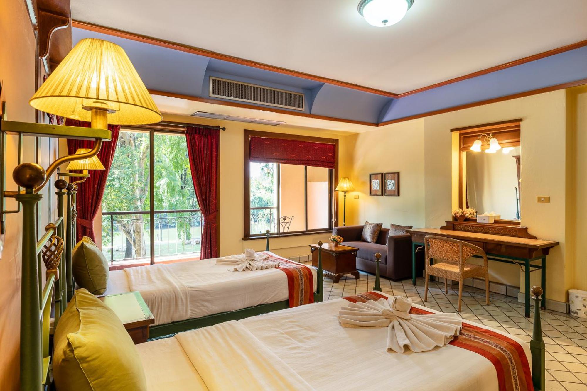 Pung-waan & Resort