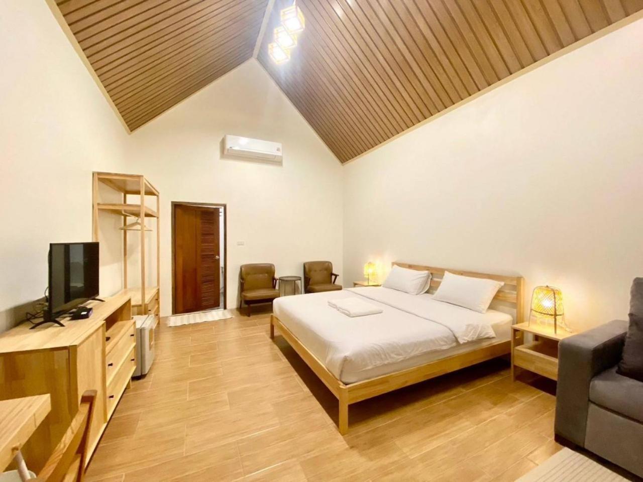 Baan Pong Tara