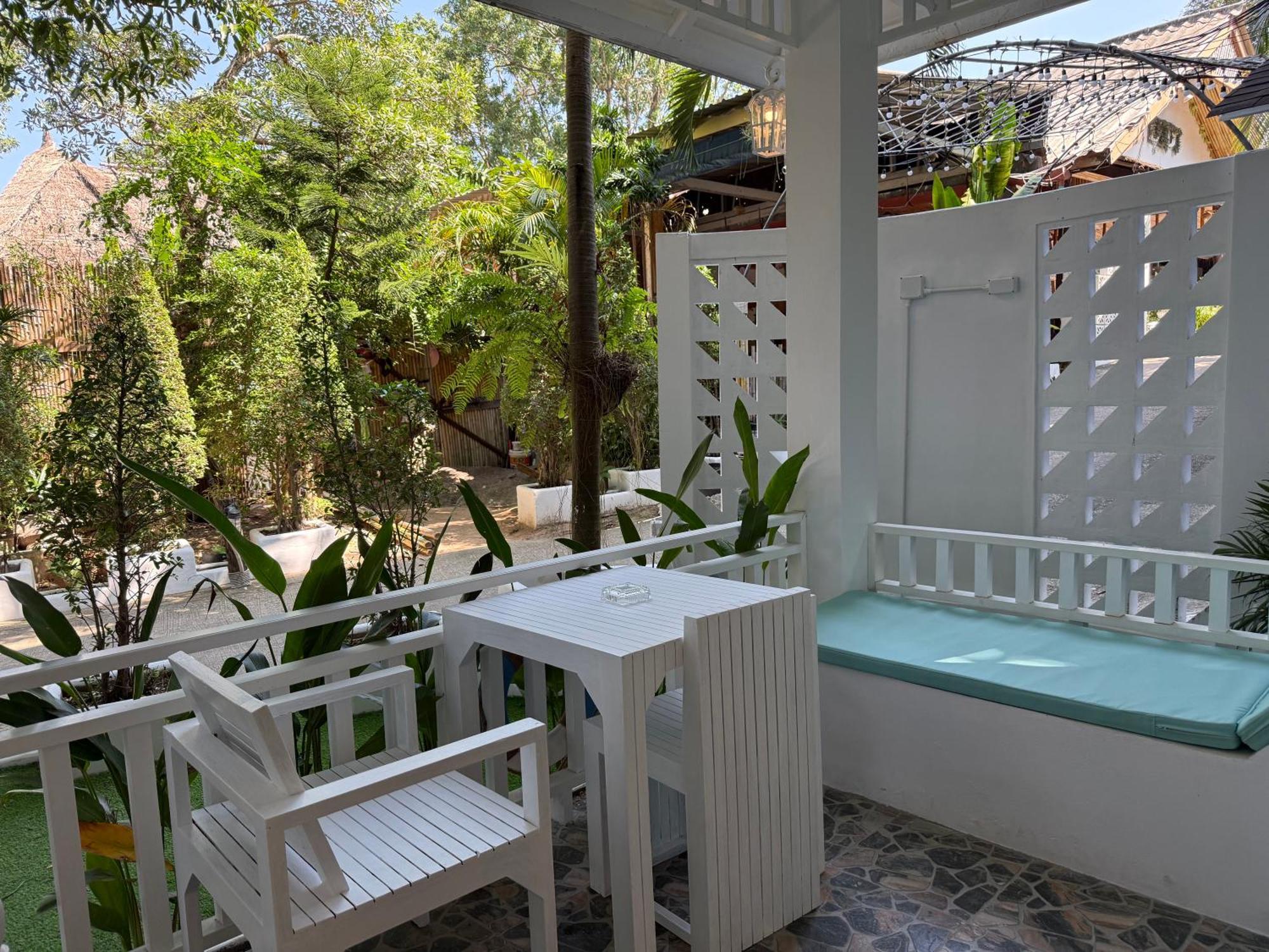 Resort Dd Hut 2*