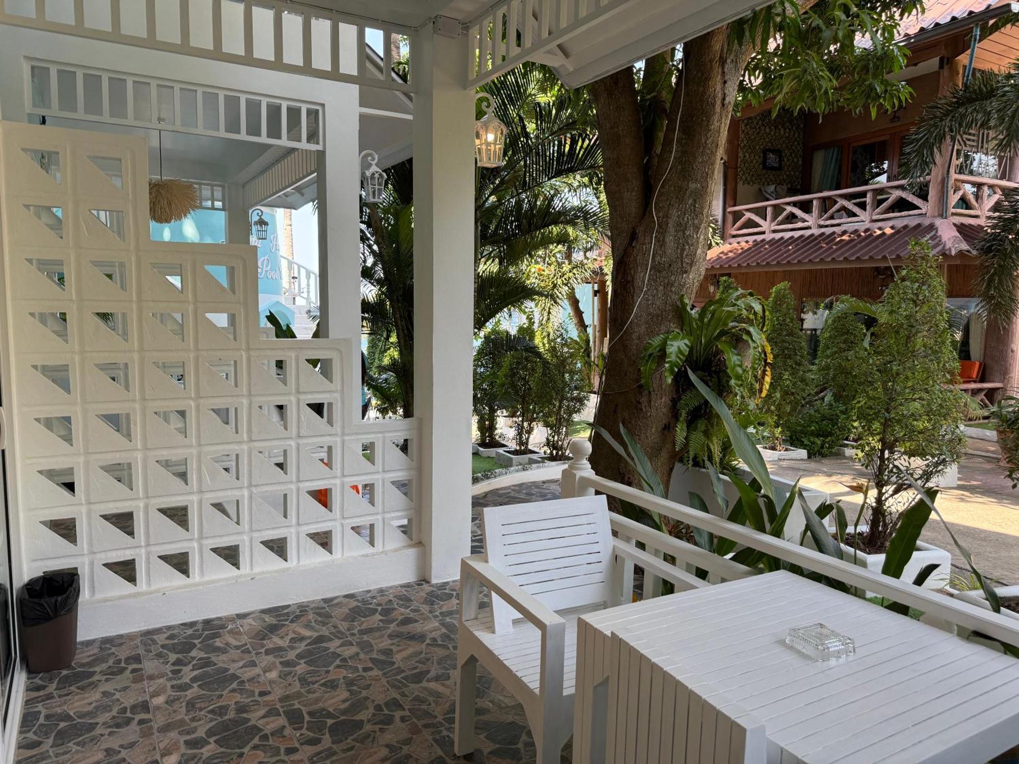 Resort Dd Hut 2*