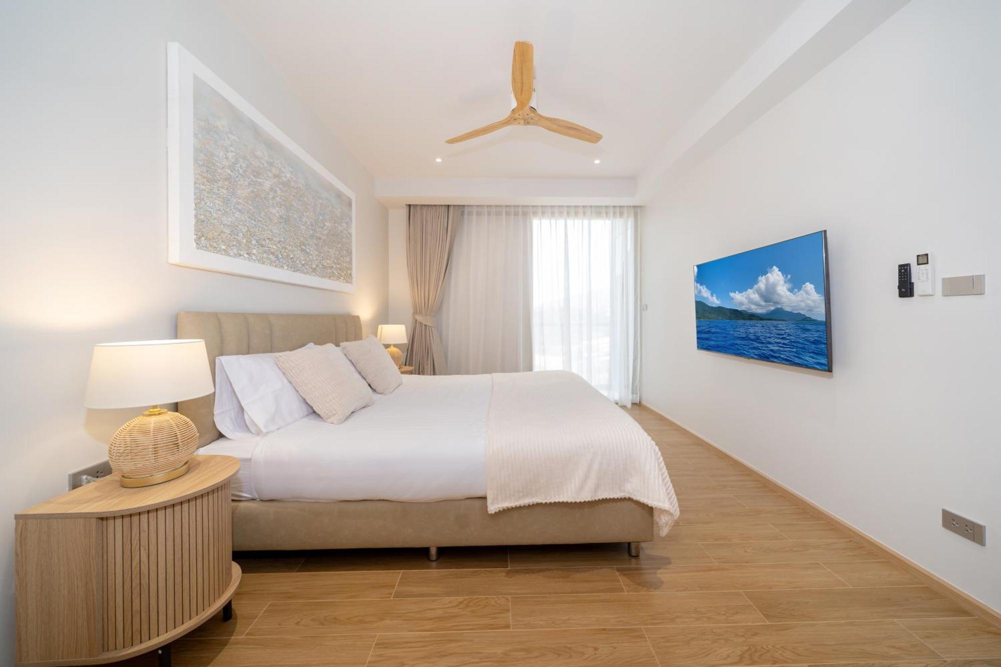 Apartment Laguna Beachside 1 Bedroom 2 Minutes From The *