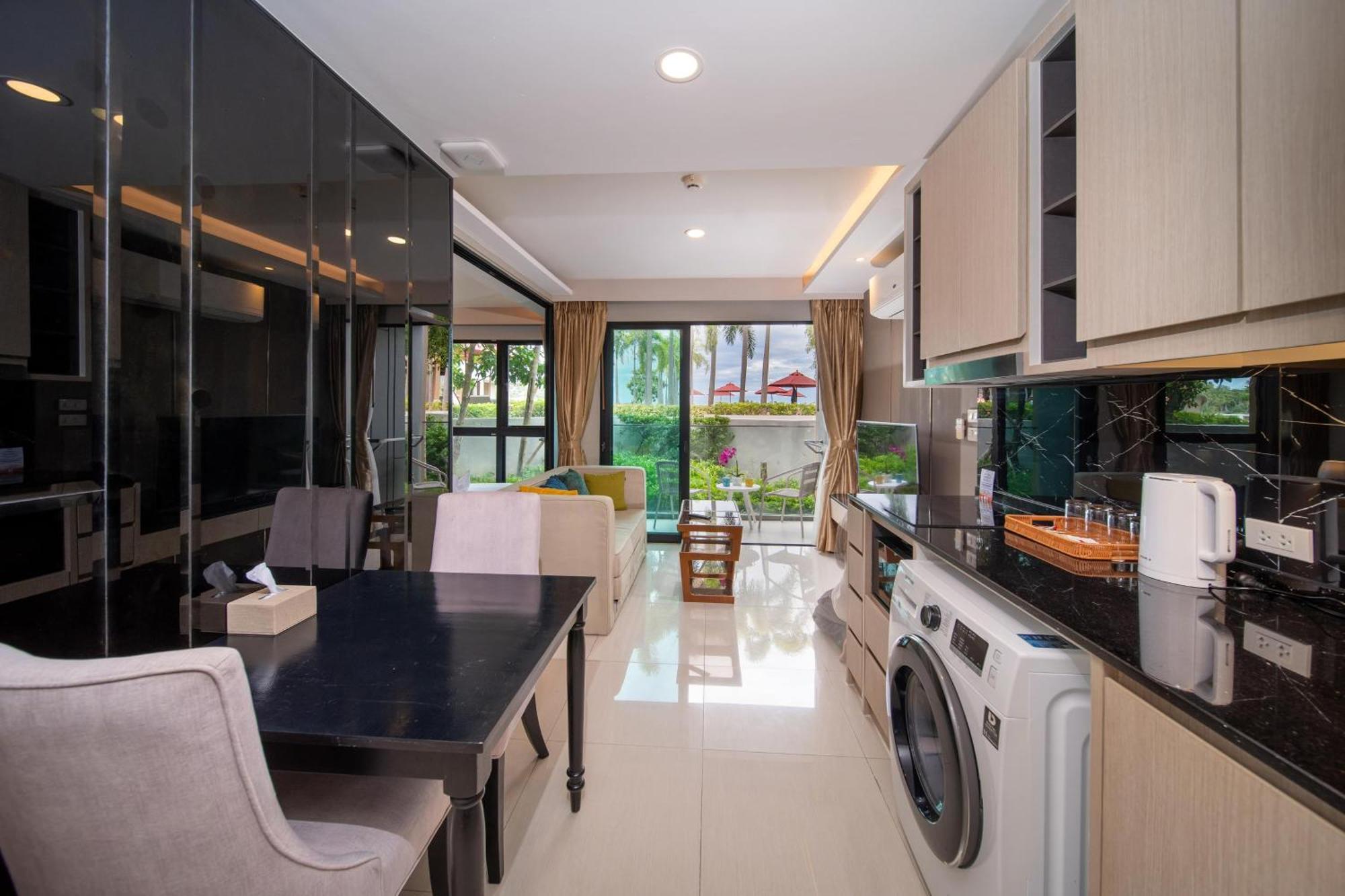 Private Residents In Surin Mida *