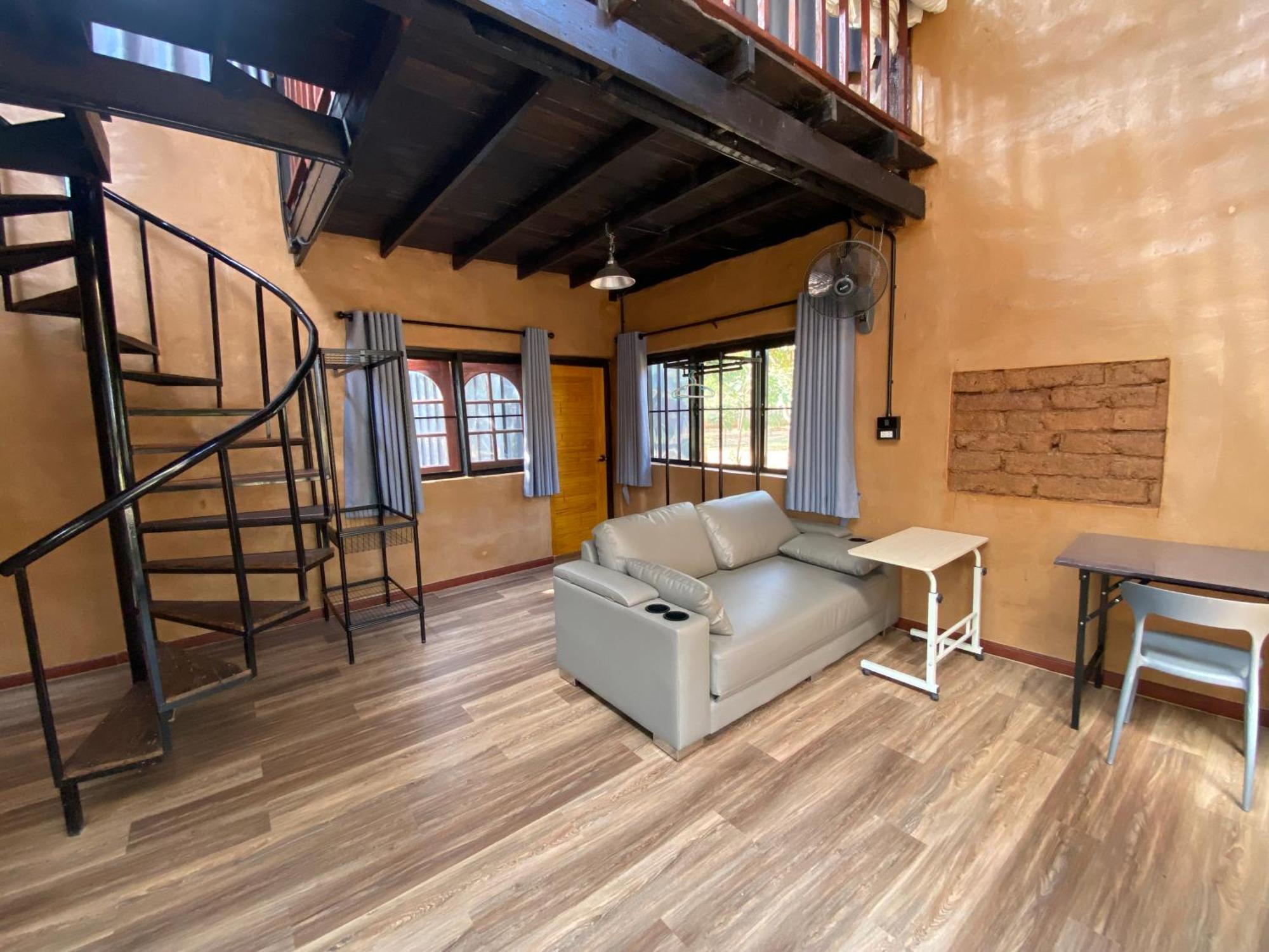 Farm stay Baan Nork บ้านนอก *