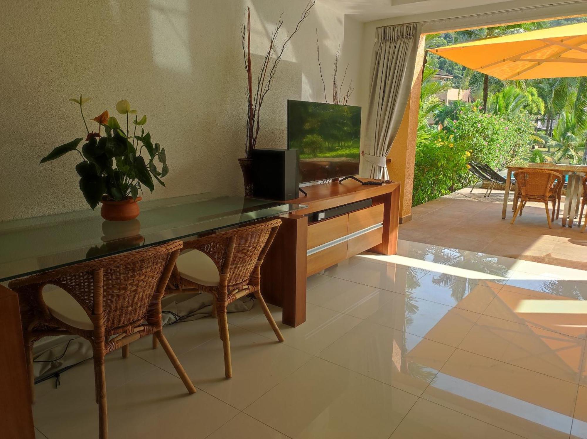 Vitamin Sea Villa *