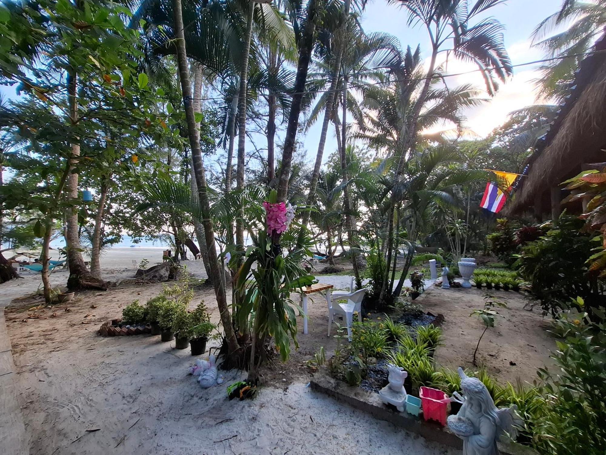 Baan Suan Kayoo 1 Long Aow Yai Resort Koh Phayam